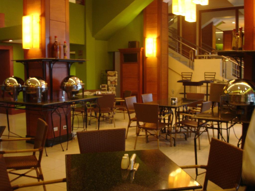 Bacolod Business Inn Exterior photo